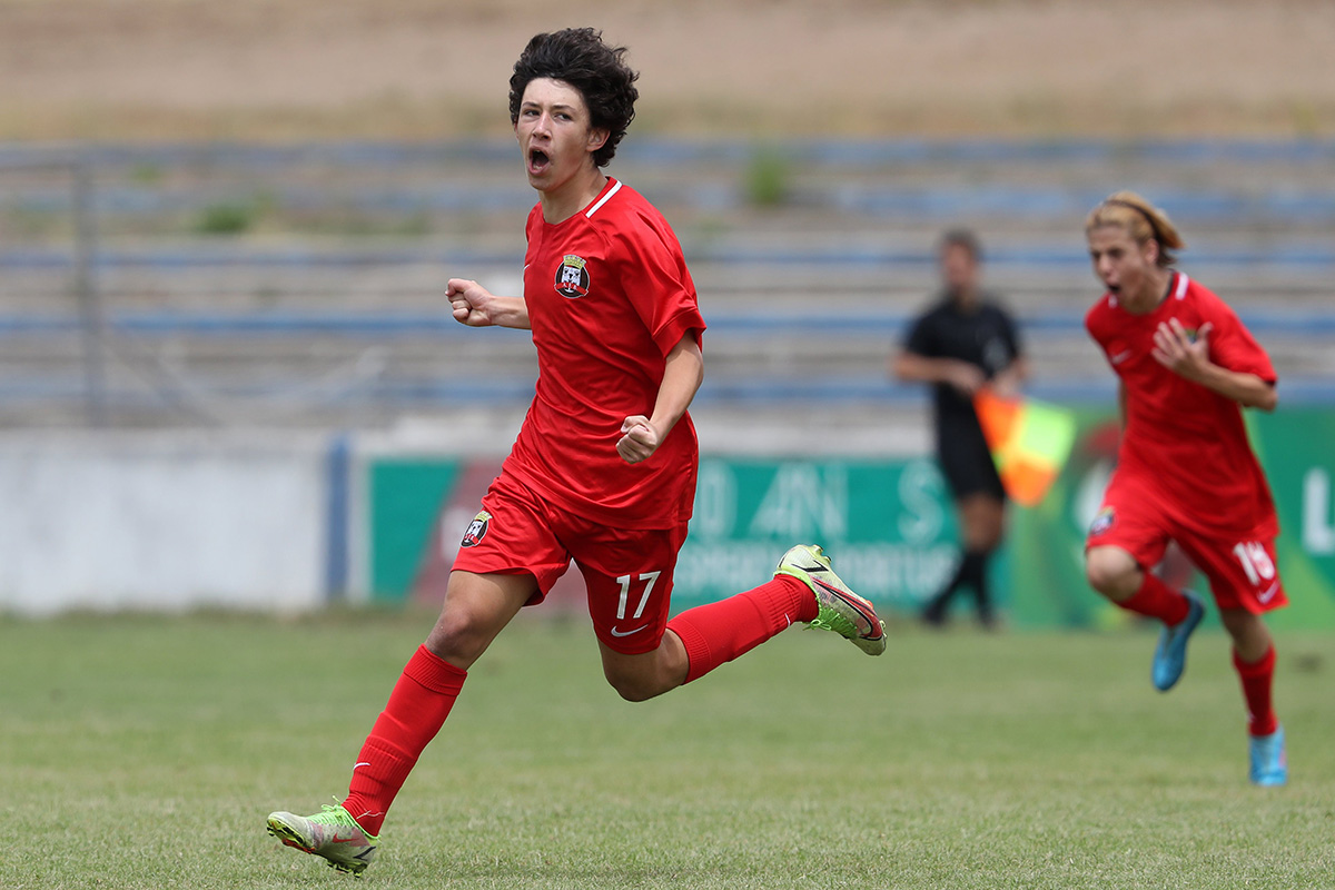 Seleção Distrital Masculina de Futebol Sub-14 fecha Torneio Vila dos  Gamas na terceira posição