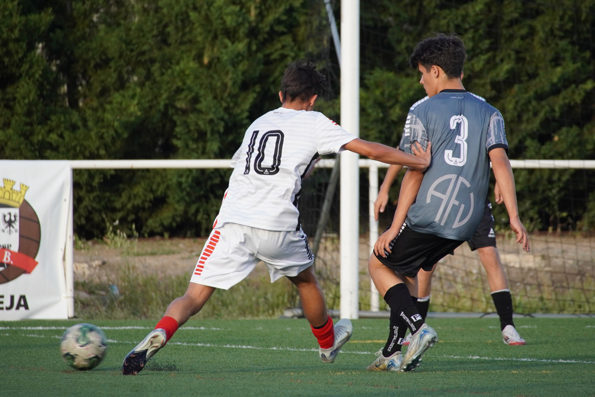 Seleções Distritais Masculinas de Futebol Sub-13 e Sub-14 deixam bons indicadores no Torneio da Amizade